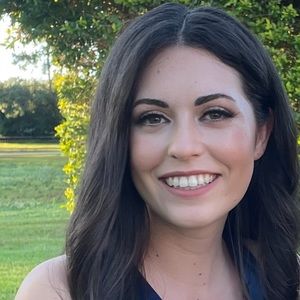 Meet your Posher, Denise